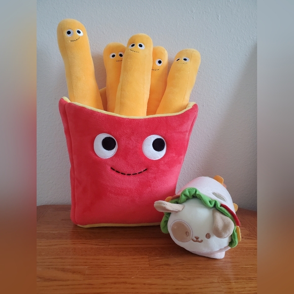 Yummy World Plush Fries and Burrito Set - Picture 1 of 16